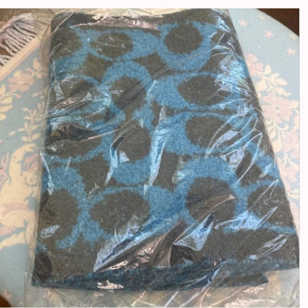 NWT WOOL/ALPACA Signature Muffler Scarf - BLUE - Picture 6 of 6